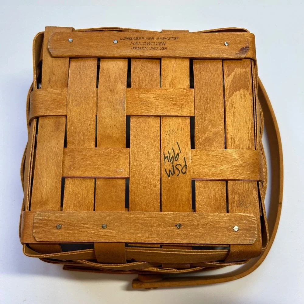 Longaberger 1994 Handwoven Square Berry Basket Single Swing Handle Ohio USA